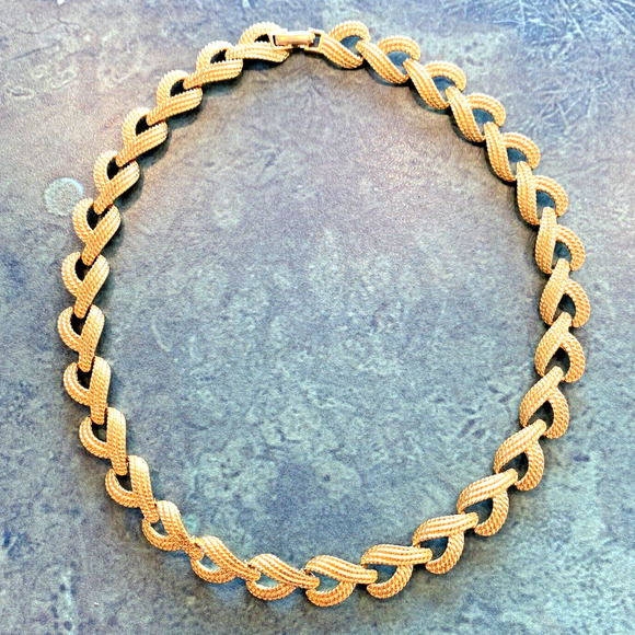 Vintage Napier Gold Plated Choker Necklace Textured Dimensional Chain Links 16" - Picture 1 of 9